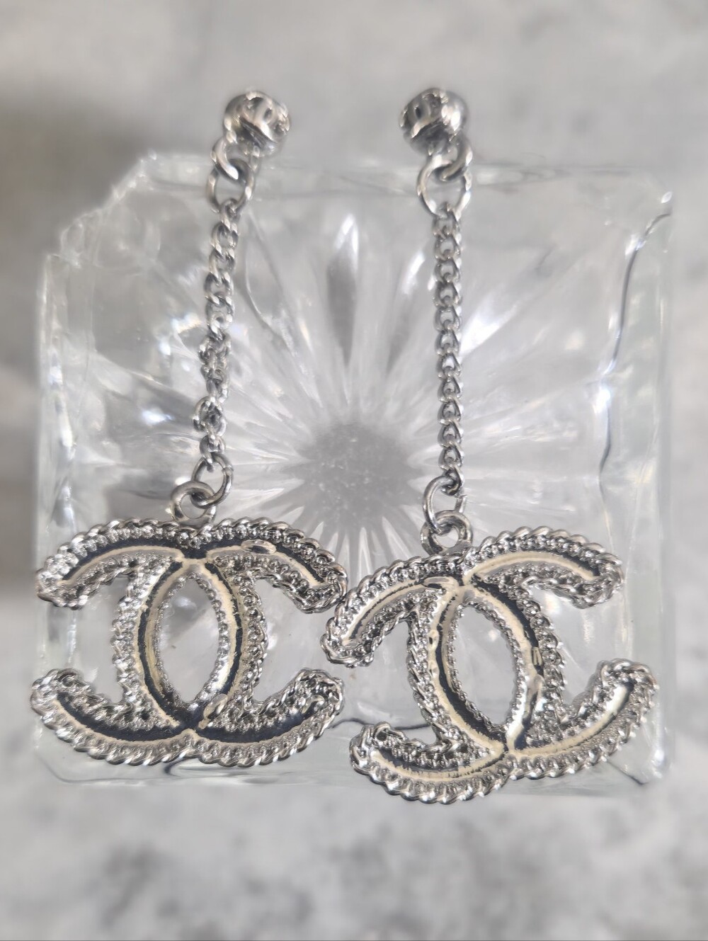 🆕️Pretty Silver Drop Earrings✨️